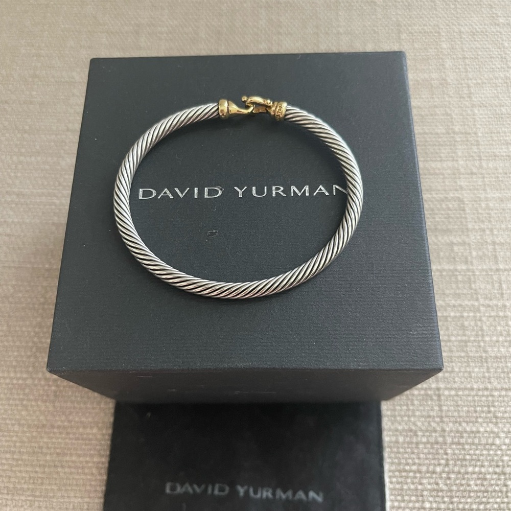 DY buckle bracelet with 18k yellow gold